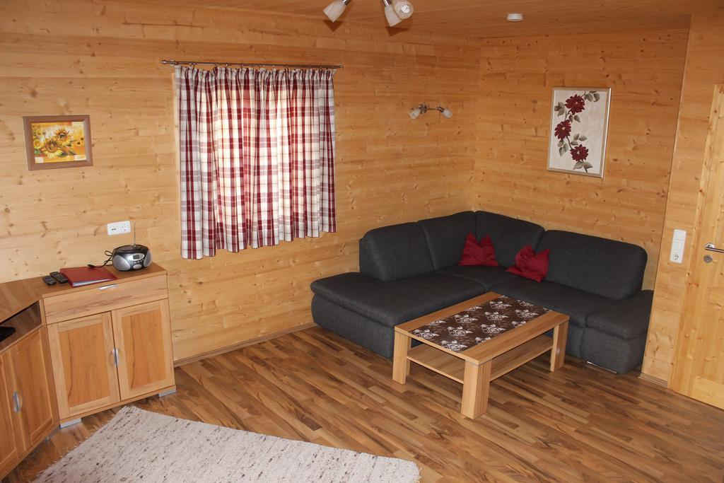 Feriendorf Am Hahnenkamm ロイテ エクステリア 写真