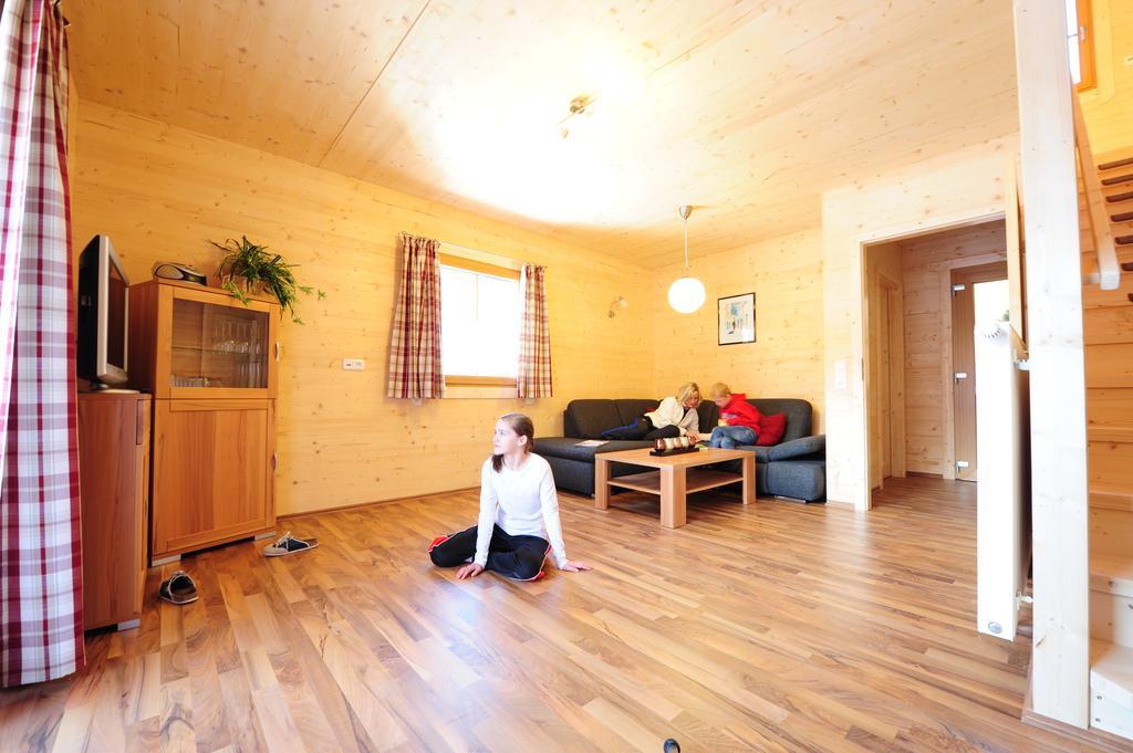 Feriendorf Am Hahnenkamm ロイテ エクステリア 写真